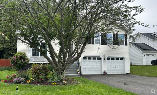 Building Photo - 99 Tanterra Dr Rental
