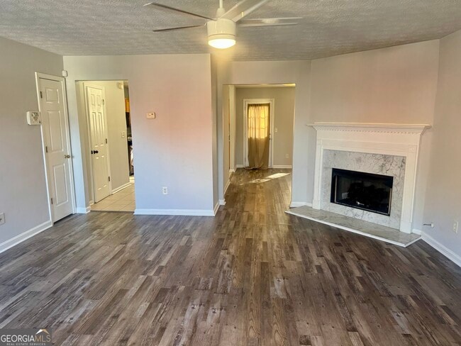 Photo - 5663 Windfall Ln