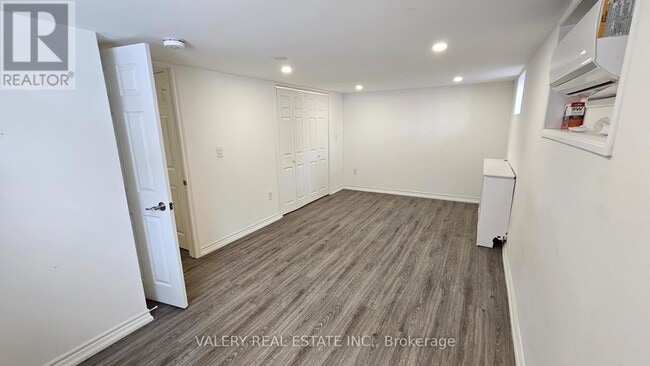 Photo - 55 Richardson Ave