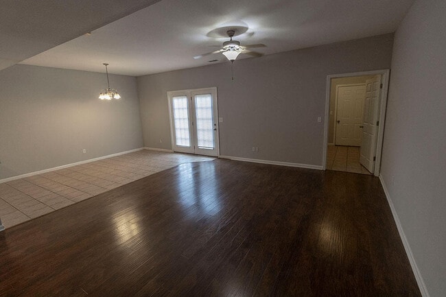 Photo - 1945 Center St