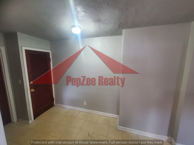 Photo - 203 Ryburn Ave Unidad 1