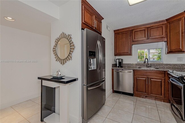 Photo - 9410 N Hollybrook Lake Dr Unit 109