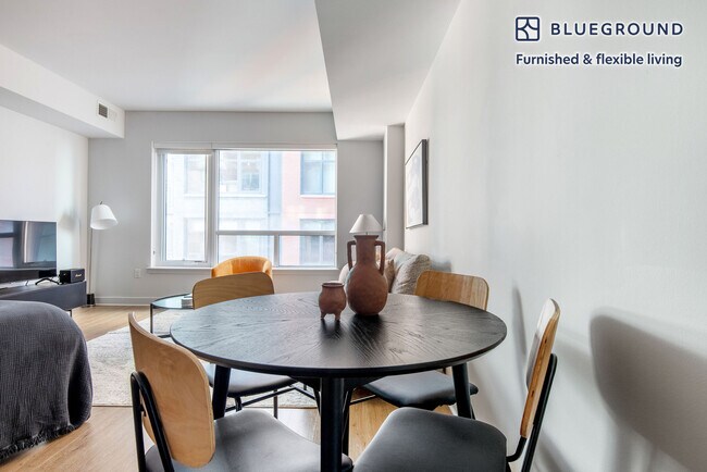 Photo - 455 I St NW Unidad FL6-ID728