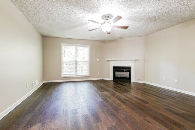 Photo - 4927 Warners Trail House