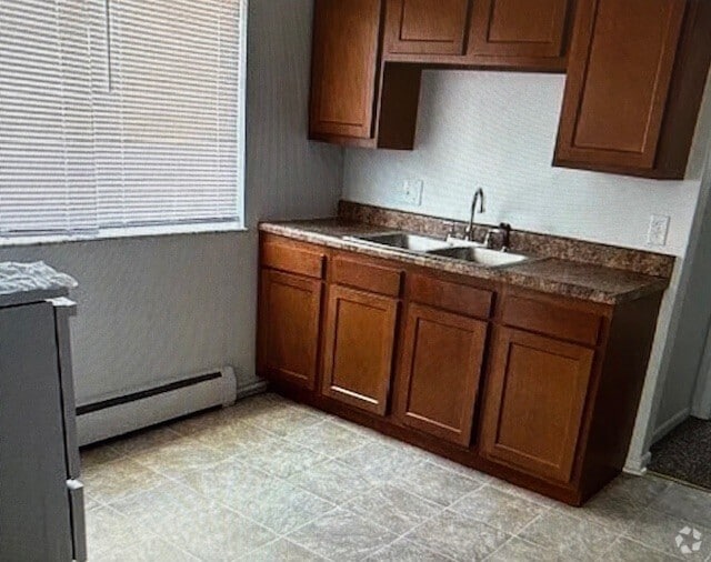 Building Photo - 2605 Chesterfield Ct Rental