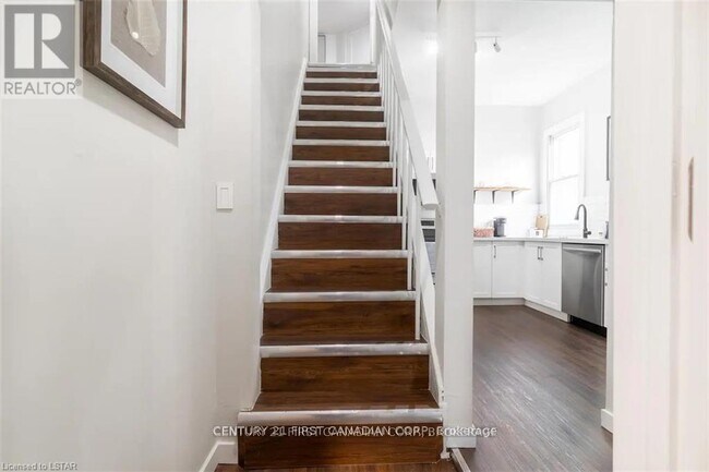 Photo - 43 Josephine St