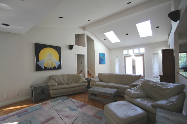 Photo - 1148 Kettle Ct NW