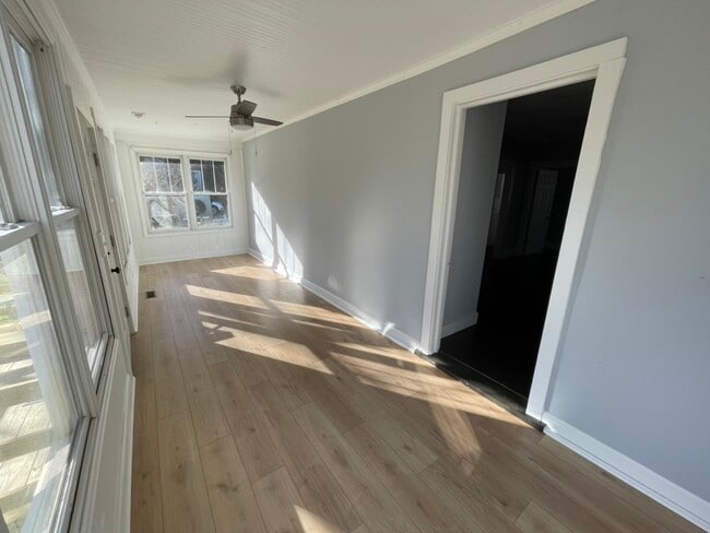 Photo - 2147 St James Dr