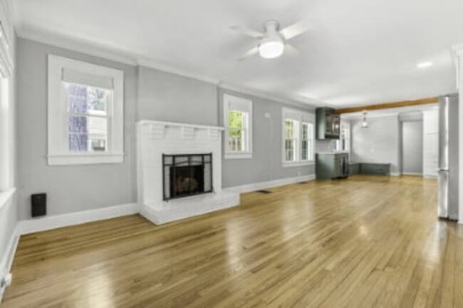 Photo - 280 E Ohio Ave