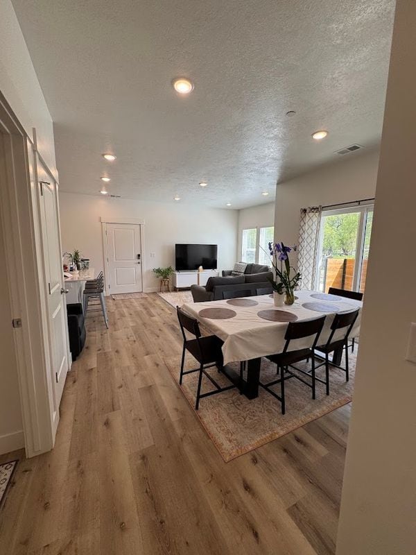 Photo - 3120 S 200 W