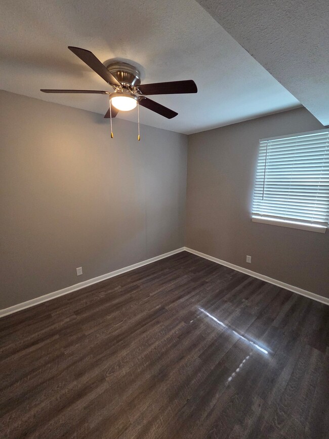 Photo - 905 W 11th St N Unit 204