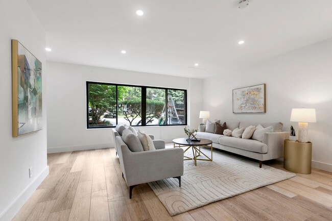 Photo - 22 Chestnut Pl Unit 1-bed 1-bath Brookline