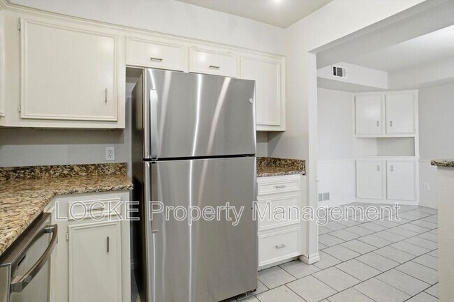 2033 Teton Pl