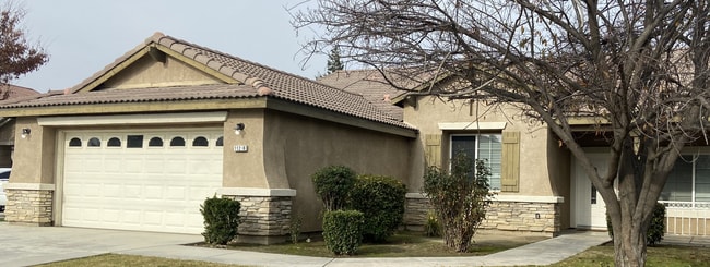 Photo - Spacious 4 Bedroom House