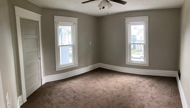 Building Photo - 101 Aldrich Pl Unit Upper