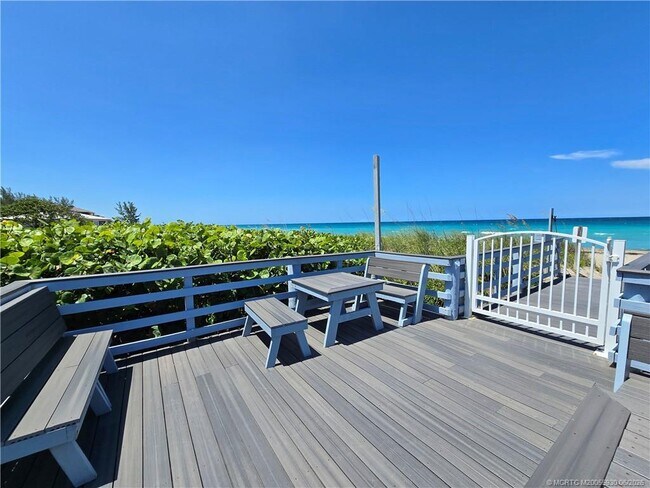 Photo - 2375 NE Ocean Blvd Unidad 104