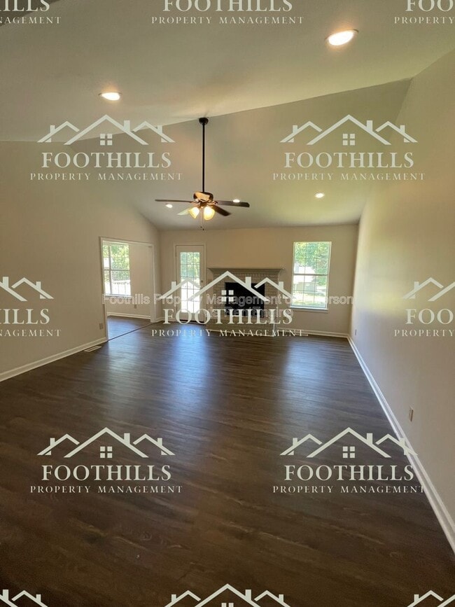 Photo - 3109 Pinehurst Ln