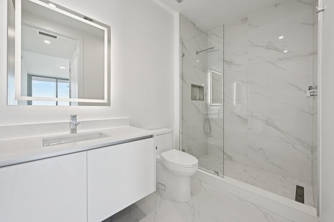 Photo - 220 Lake Shore Dr Unit 709