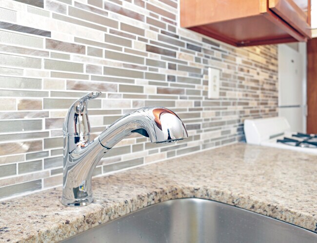 Backsplash - 317 E Westfield Ave Unit #4