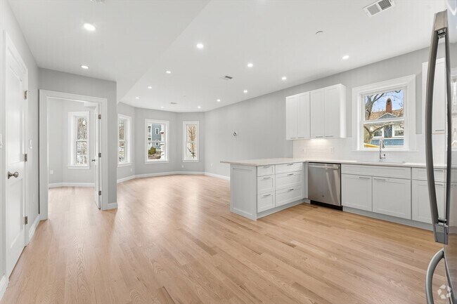 Building Photo - 23 Dewolf St Unit 2 Rental