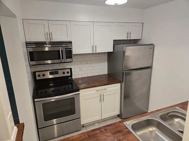 Photo - 379 79th Ave NE