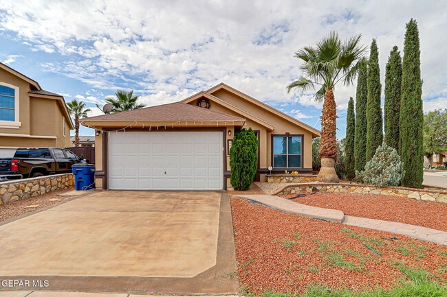 Building Photo - 11225 Cactus Rose Pl