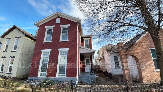 Photo - 48 Boltin St