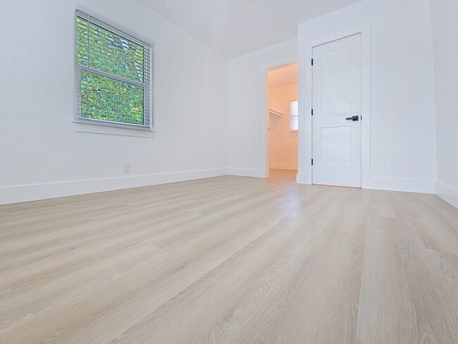 Photo - 1035 15th Ave S