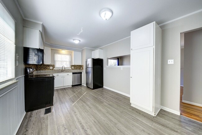 Photo - 15378 Wormer