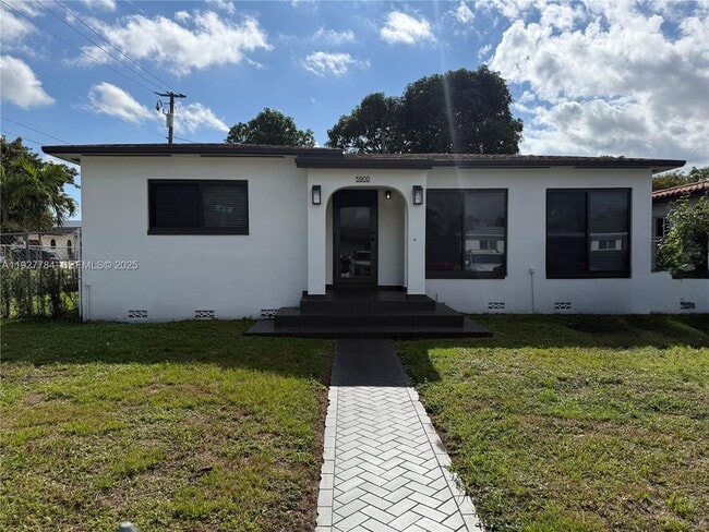 Building Photo - 5900 SW 6th St