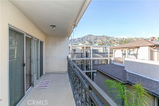 Photo - 1236 N Columbus Ave Unit 37