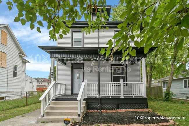 Photo - 2014 Floral Ave Casa