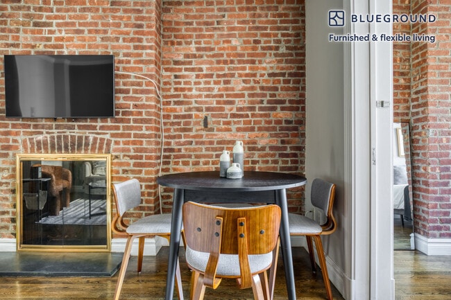 Photo - 102 E 7th St Unit FL3-ID954