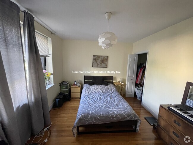 Building Photo - 65 Strathmore Rd Unit 38 Rental