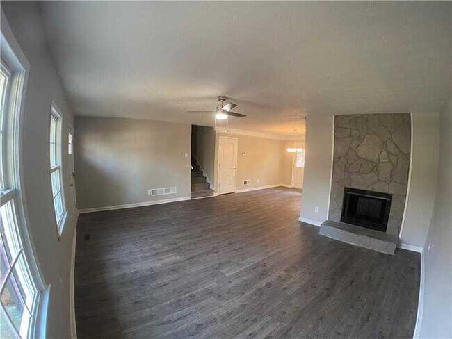 Photo - Fantastic 4bd/2ba home! Coming soon!