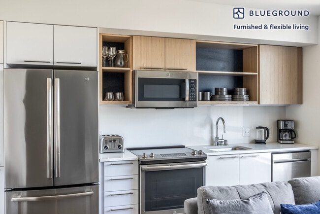 Photo - 1819 Nagle Pl Unit FL6-ID600