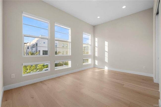 Photo - 1155 Poppy Ct