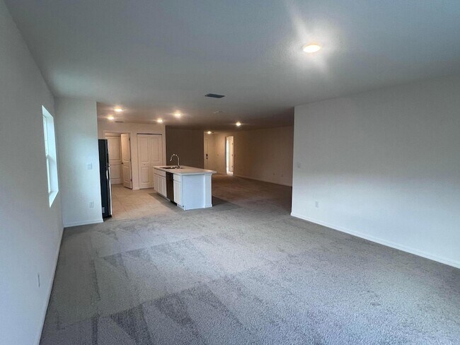 Photo - 3161 Fergus Ave