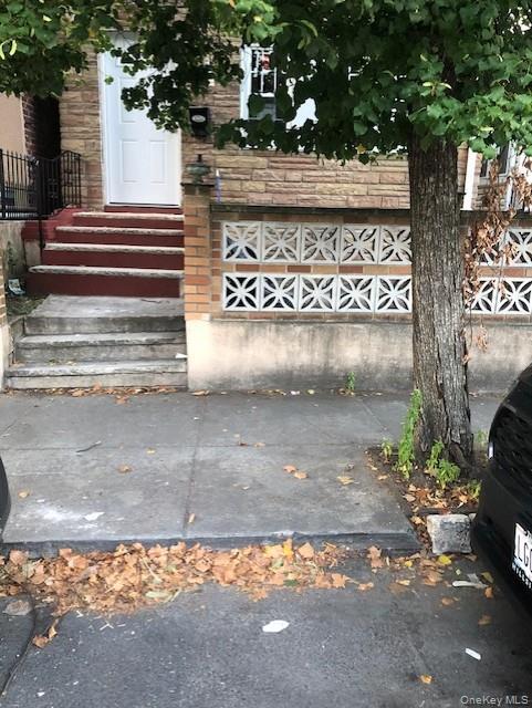Photo - 88-05 91st Ave