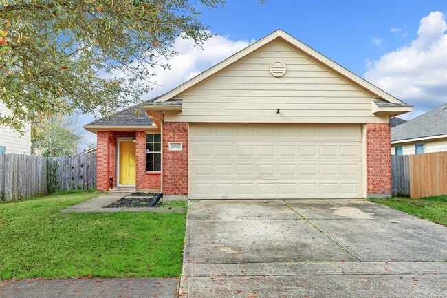 Building Photo - 11010 Clear Villa Ln