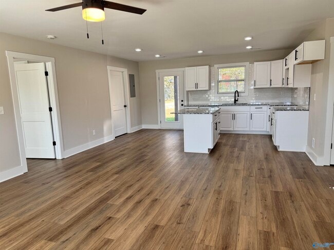 Photo - 2716 Winchester Rd NW