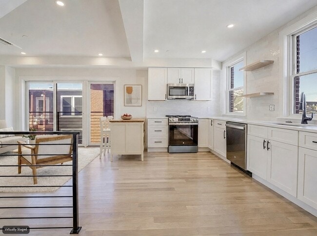 Building Photo - 59 Gove St Unit 4