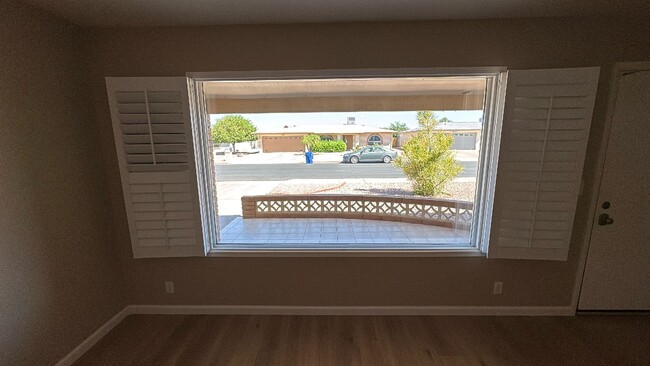 Photo - 2 Bed 2 Bath Home in Sunland Village- Loca...