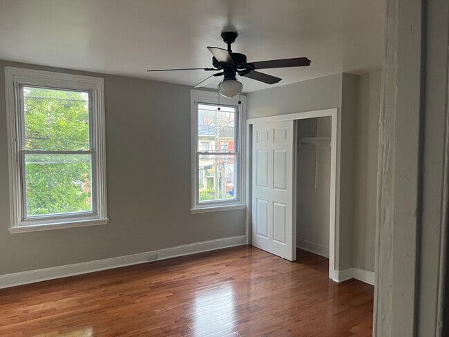 Photo - 2207 Bainbridge St