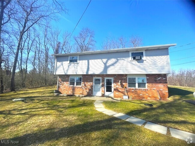 Building Photo - 346 Township Rd Unit B Rental