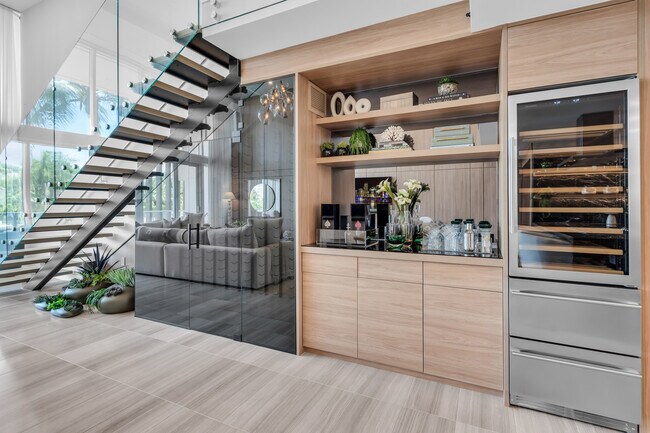 Photo - 4701 Meridian Ave Unit # 222