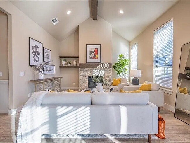 Photo - 1221 Pebble Pond Dr