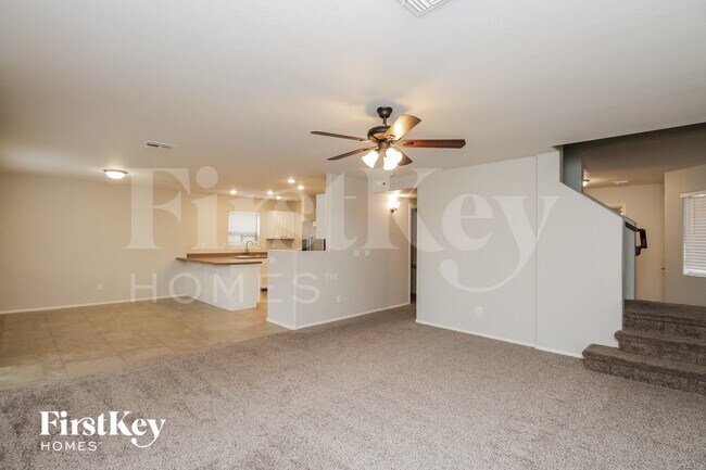 Photo - 284 W Jersey Way