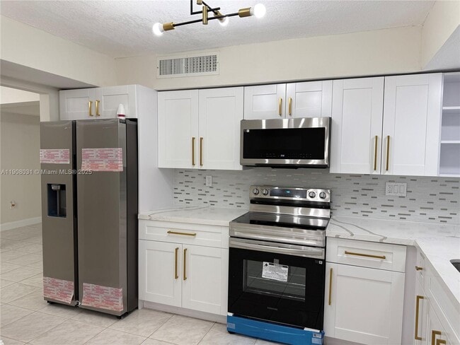 Photo - 6708 Camelia Dr