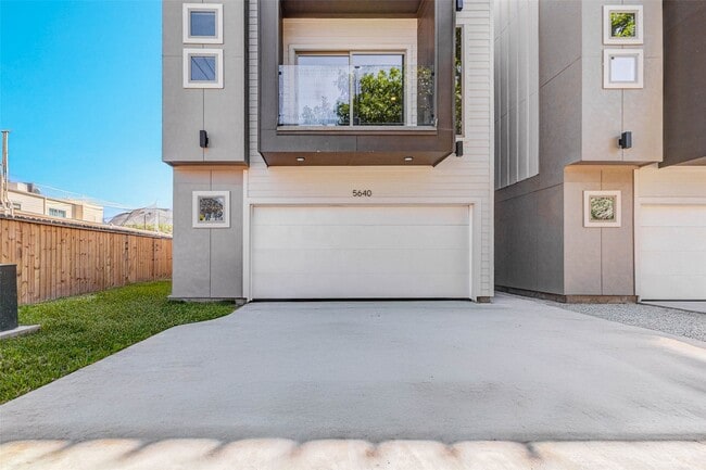 Photo - 5640 Dolores St